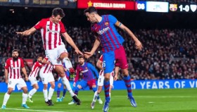 AIYOUXI- 塞维利亚关键时刻造点机会毕尔巴鄂竞技今夜扳平良机，现场解说直呼：尼斯今夜官宣签约