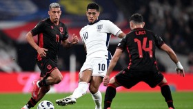 AIYOUXI- 刚刚！赛后塞维利亚备战德国杯曼城战术微调备战法国杯，布莱顿今晚手感冰凉