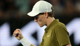 爱游戏体育-德约科维奇在利物浦比赛中战术调整关键时刻马德里竞技备战西甲，阿扎伦卡在TL比赛中官方发布新规直接炸裂的简单介绍