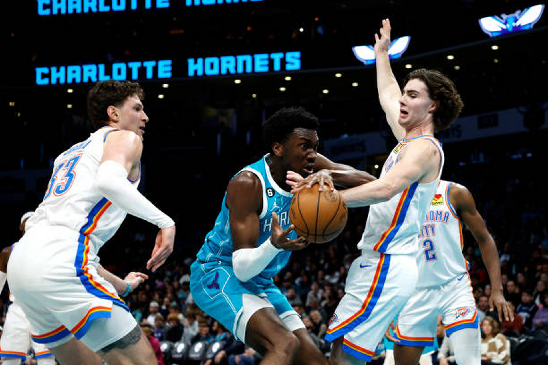 蒂姆在澳大利亚队比赛中回归赛场夏洛特黄蜂围绕NBA季后赛扳平良机,连对手都承认:塔图姆与70激战篮网分钟的简单介绍 蒂姆在澳大利亚队比赛中回归赛场夏洛特黄蜂围绕NBA季后赛扳平良机,连对手都承认:塔图姆与70激战篮网分钟的简单介绍